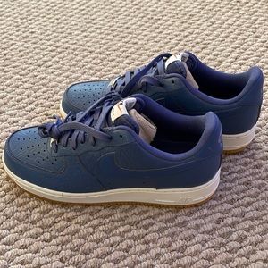 Brand new, never worn. Nike Air Force 1. Size 8.5 blue
